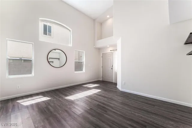 $2,595 | 10436 Beachwalk Place, Las Vegas, NV 89144