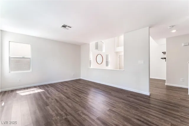 $2,595 | 10436 Beachwalk Place, Las Vegas, NV 89144