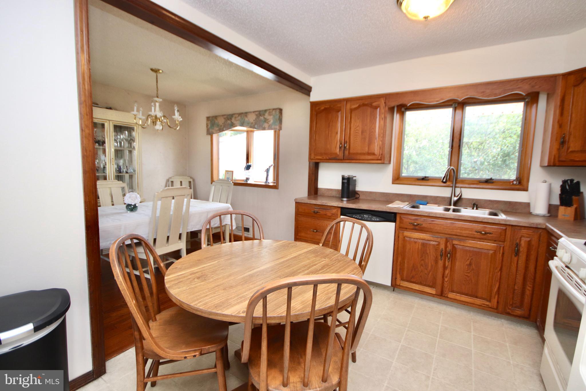 17 Albert Road Glendora, NJ 08029 - Photo 19 of 23 Kitchen Middle Floor