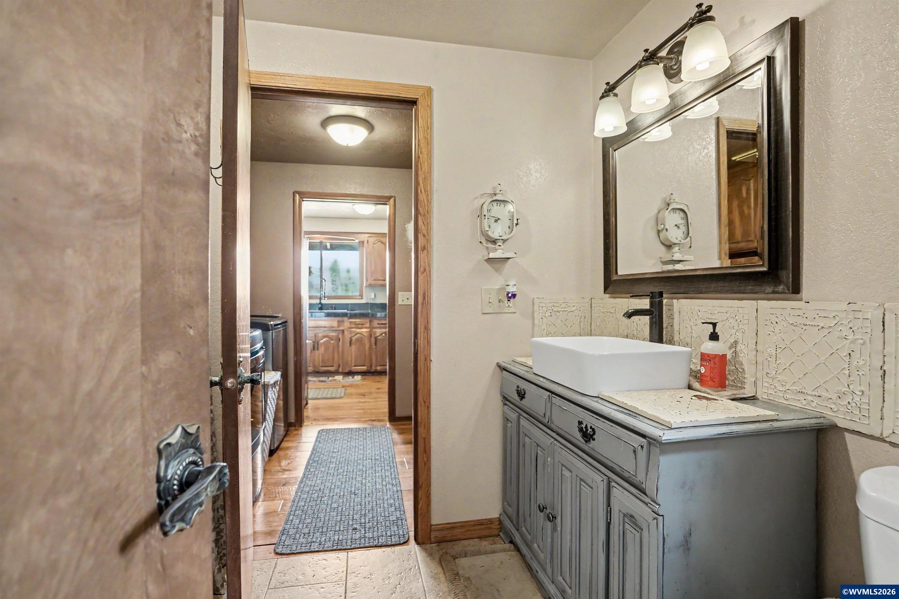 15991 Oakdale Road Dallas, OR 97338 - Photo 21 of 50