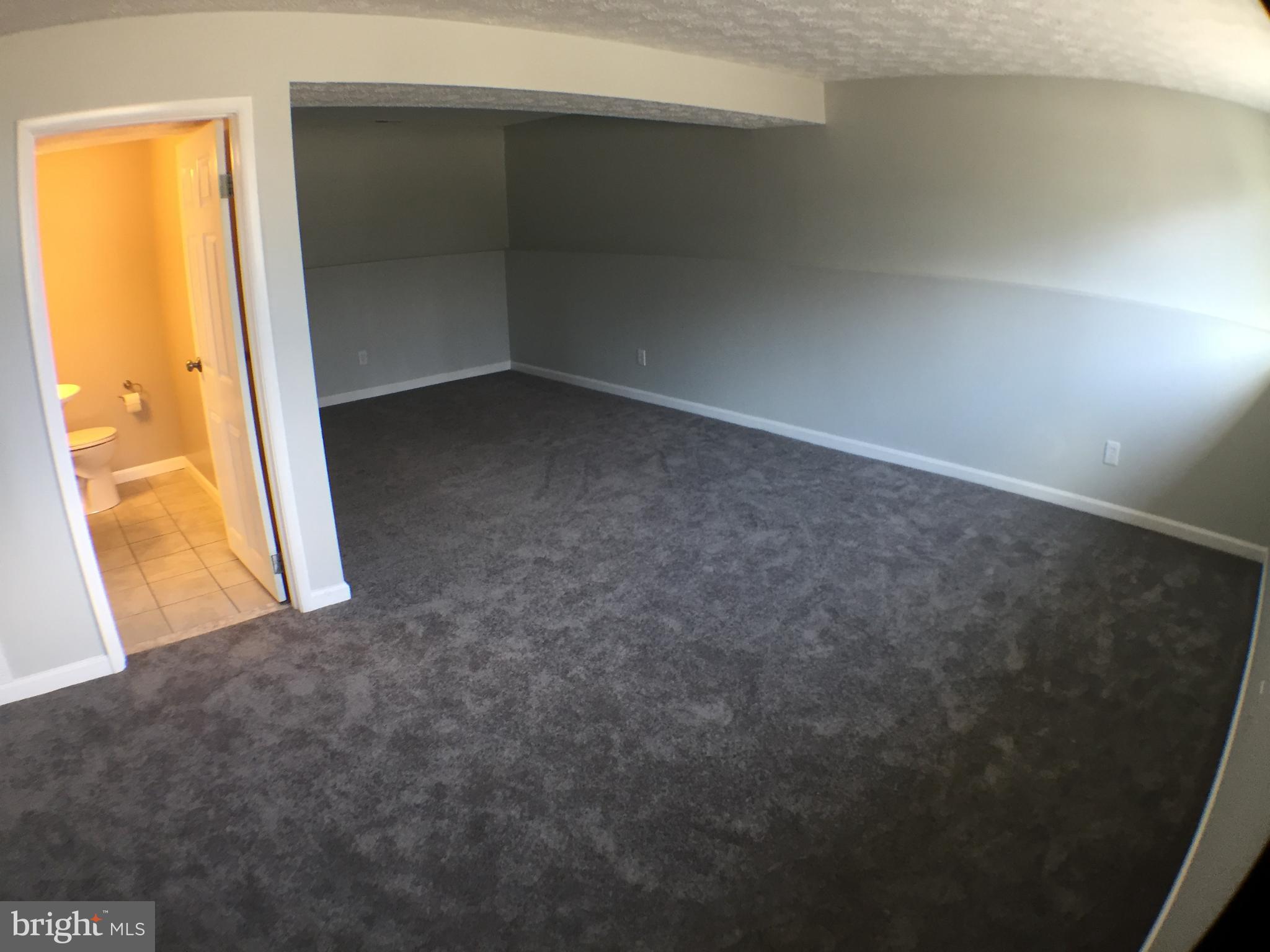 22 Yew Road Baltimore, MD 21221 - Photo 15 of 25