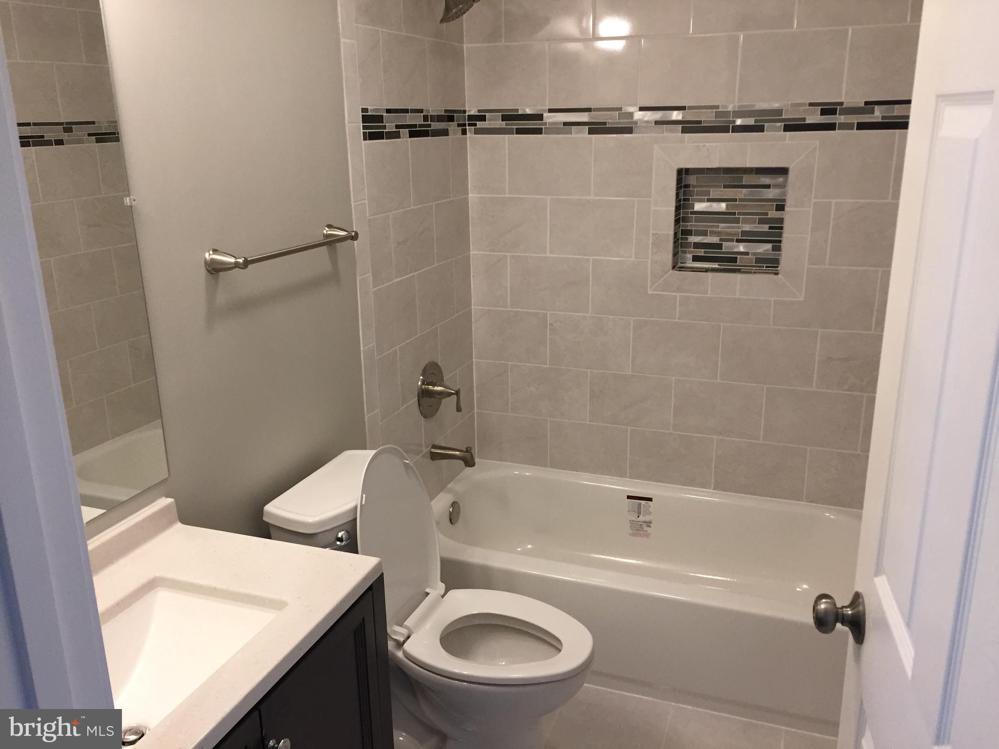 22 Yew Road Baltimore, MD 21221 - Photo 5 of 25