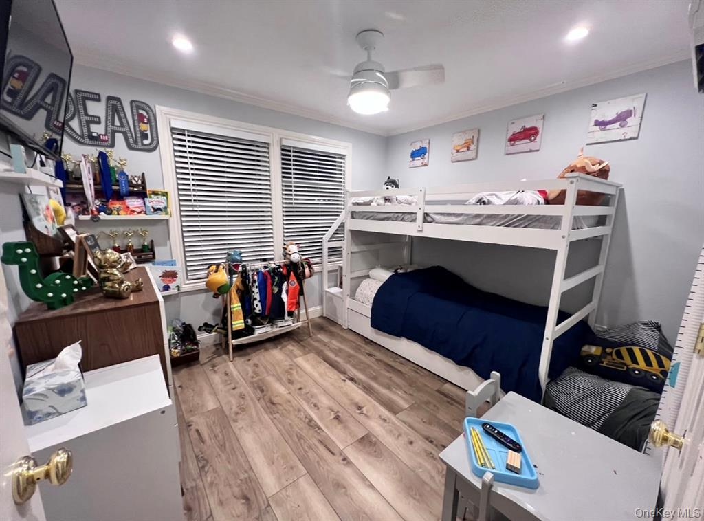 286 Beachview Street Copiague, NY 11726 - Photo 8 of 9