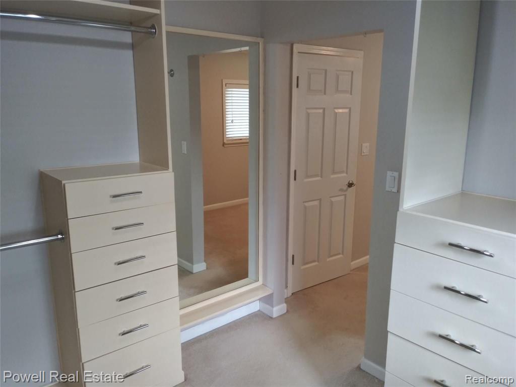 3054 Hessel Avenue Rochester, MI 48307 - Photo 20 of 32