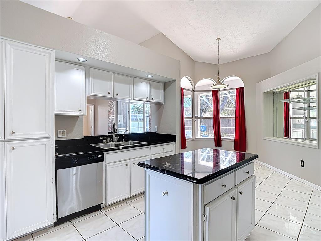3310 Deltona Boulevard Spring Hill, FL 34606 - Photo 28 of 85