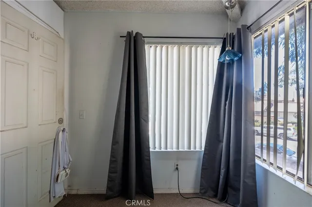 $289,900 | 320 West Walnut Street, Unit 6, Ontario, CA 91762