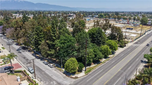 $289,900 | 320 West Walnut Street, Unit 6, Ontario, CA 91762