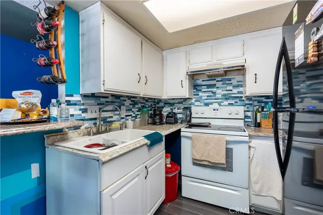 $289,900 | 320 West Walnut Street, Unit 6, Ontario, CA 91762