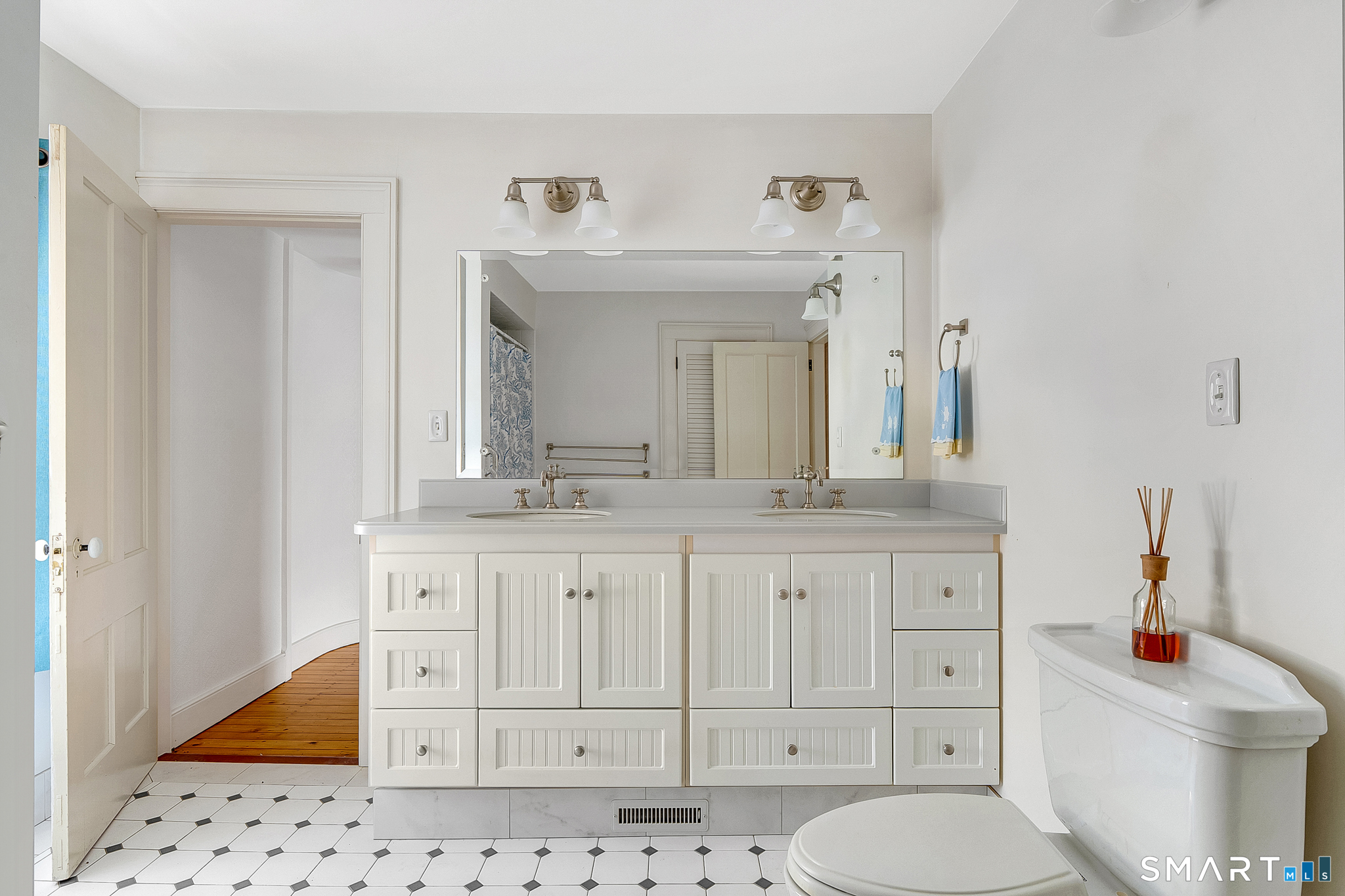 110 Freeman Road Middletown, CT 06457 - Photo 17 of 33 2nd floor full bath has been updated
