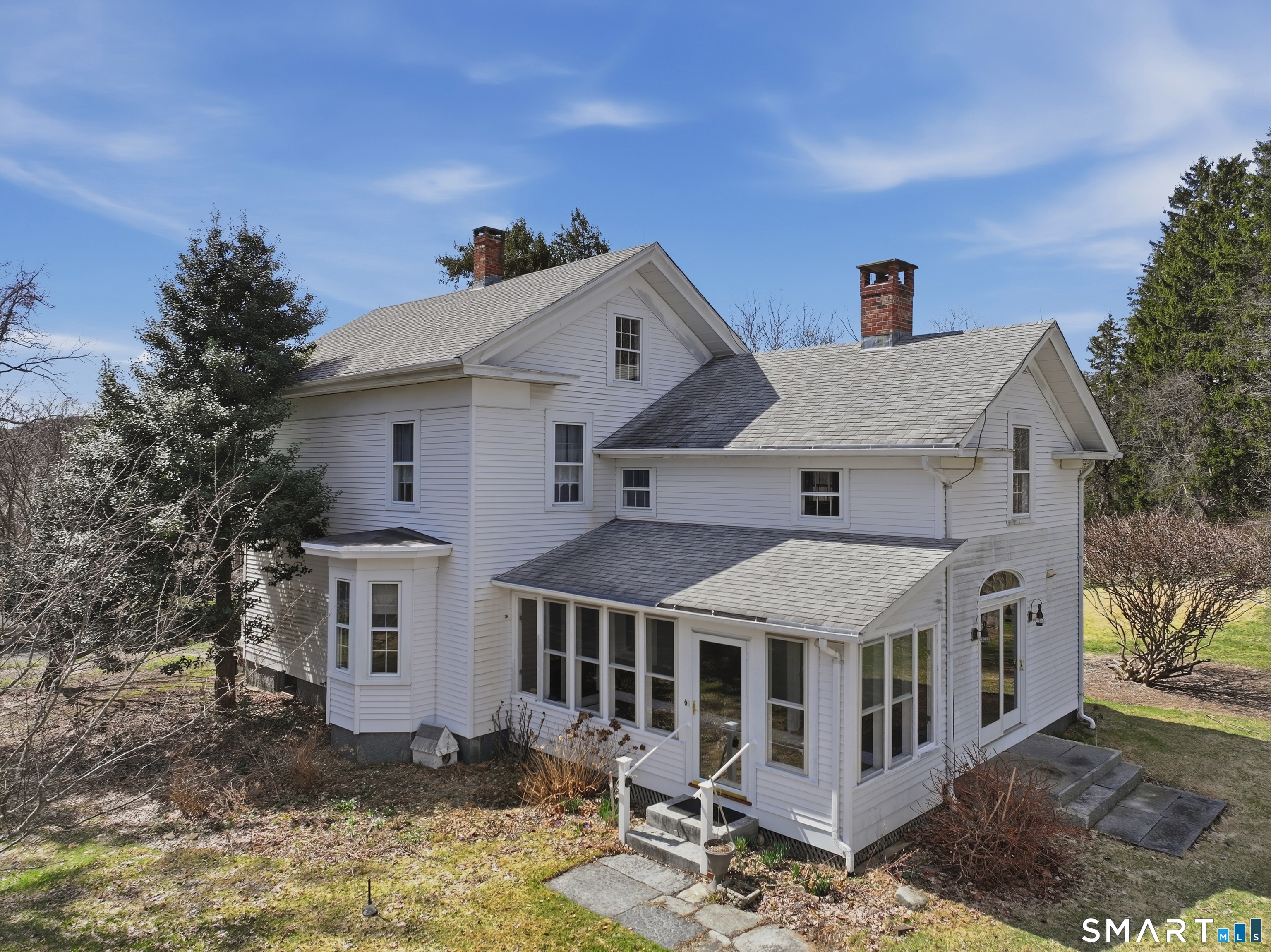 110 Freeman Road Middletown, CT 06457 - Photo 3 of 33