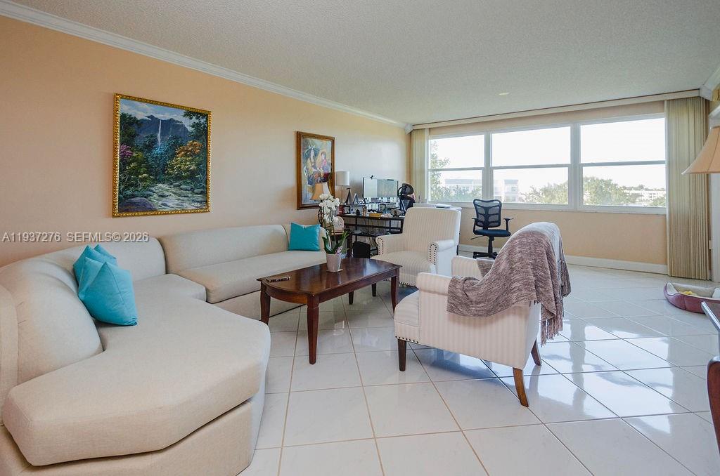 2601 North Nob Hill Road, Unit 402 Sunrise, FL 33322 - Photo 23 of 49
