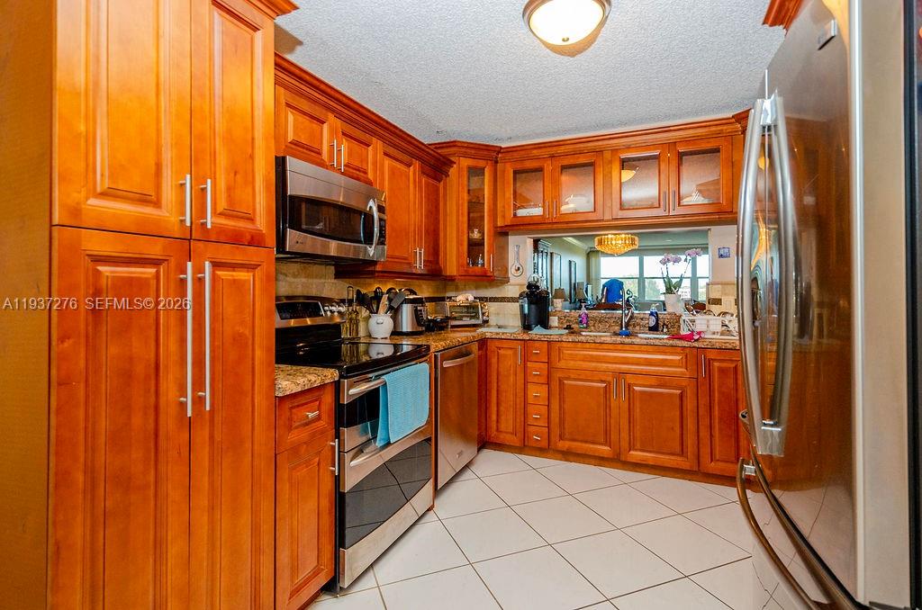 2601 North Nob Hill Road, Unit 402 Sunrise, FL 33322 - Photo 5 of 49