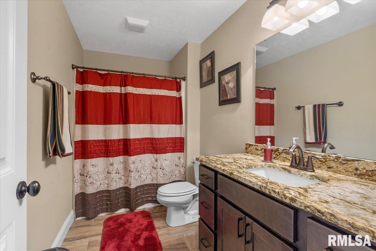 2820 Castlerock Ridge Springfield, IL 62711 - Photo 24 of 43