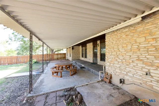 $448,000 | 202 Canyon Wren Drive, Buda, TX 78610