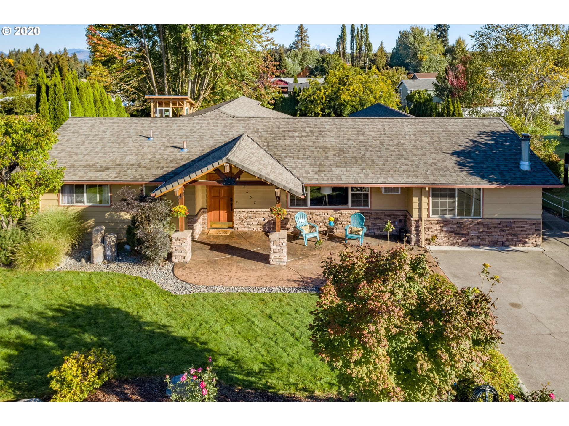 3692 Mud Alley Road Hood River, OR 97031 - Photo 1 of 32 Gallery Image 1