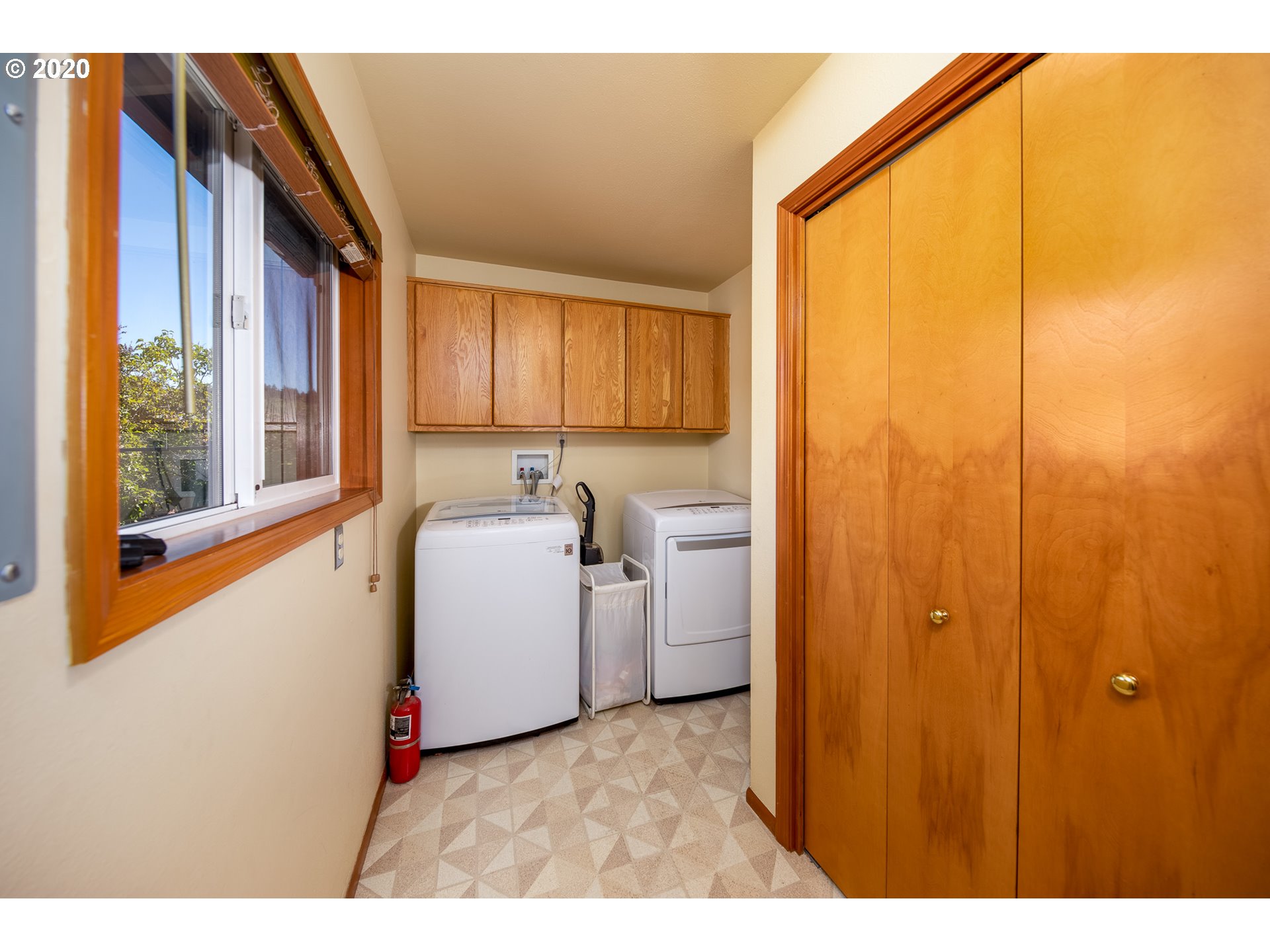 3692 Mud Alley Road Hood River, OR 97031 - Photo 12 of 32 Gallery Image 12