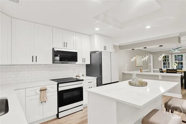 $699,000 | 5 Fletcher Lane, Savannah, GA 31411