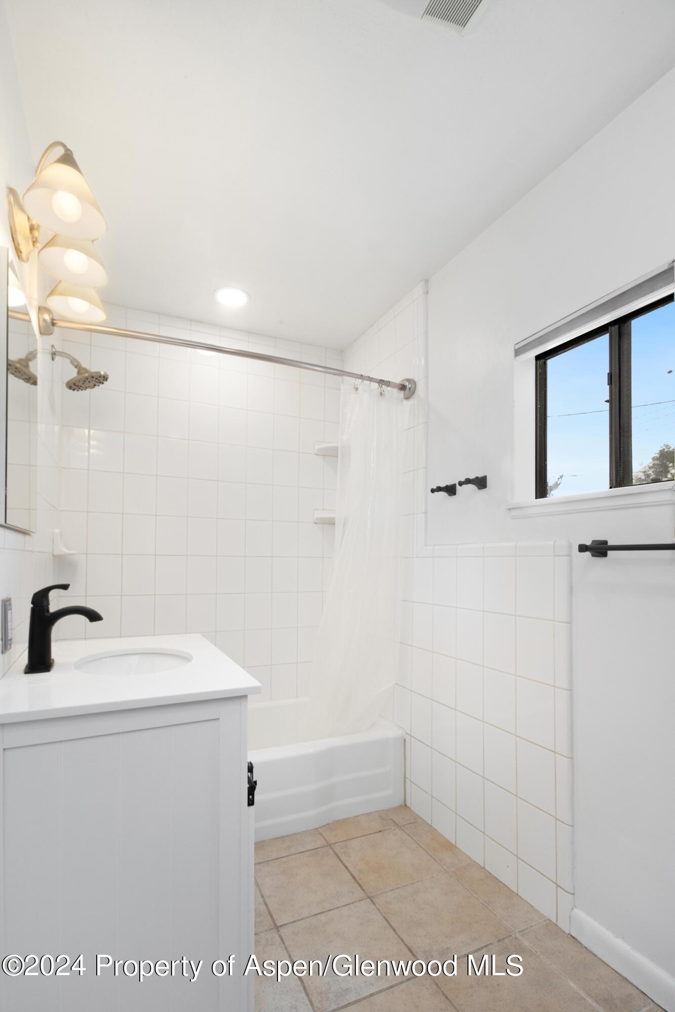 412 Elm Avenue Rifle, CO 81650 - Photo 12 of 17 11