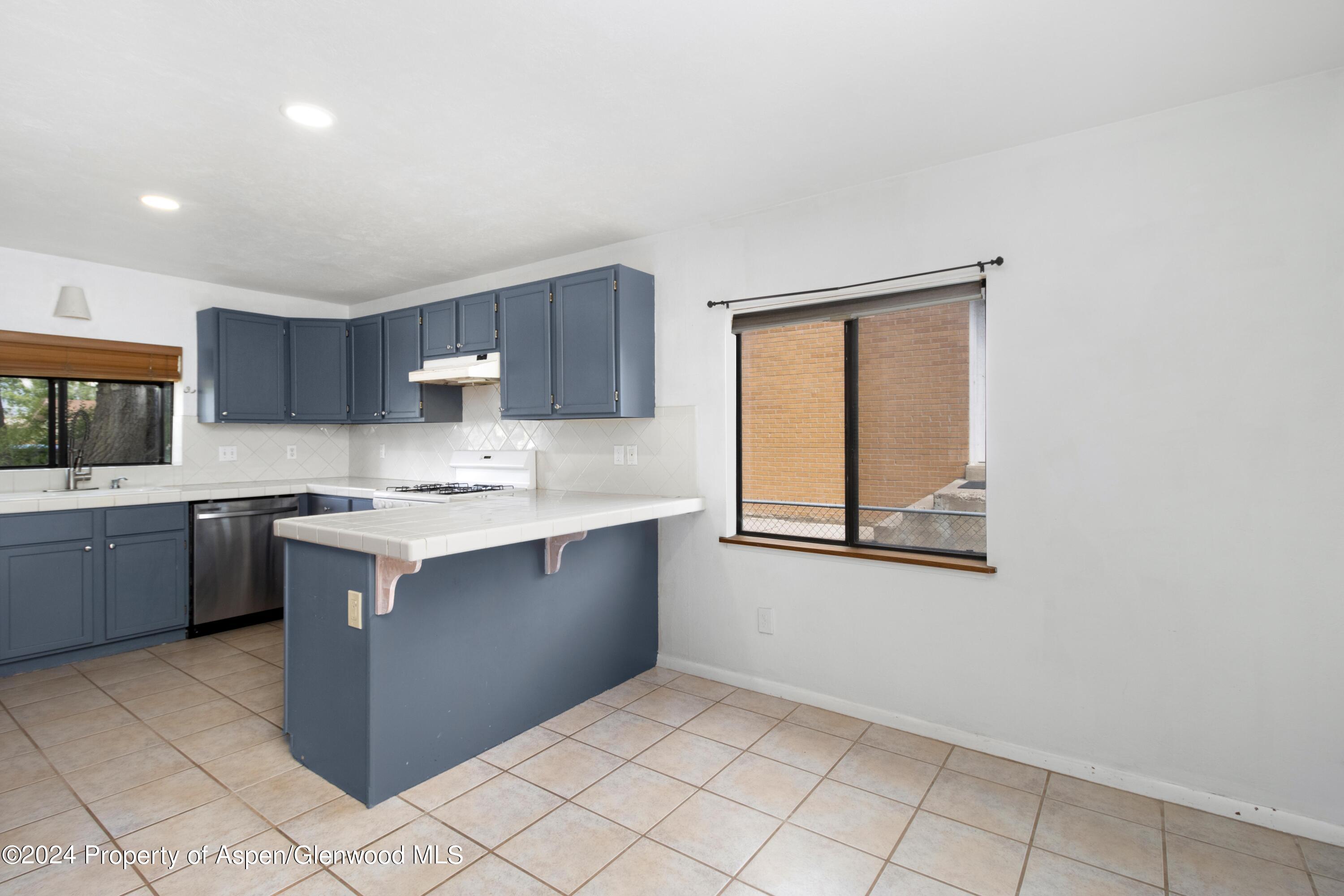 412 Elm Avenue Rifle, CO 81650 - Photo 6 of 17 5