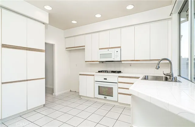 $3,200 | 1004 South Country Glen Way, Anaheim, CA 92808