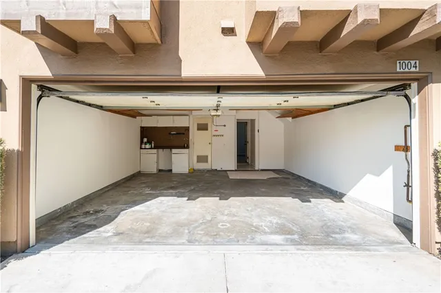 $3,200 | 1004 South Country Glen Way, Anaheim, CA 92808