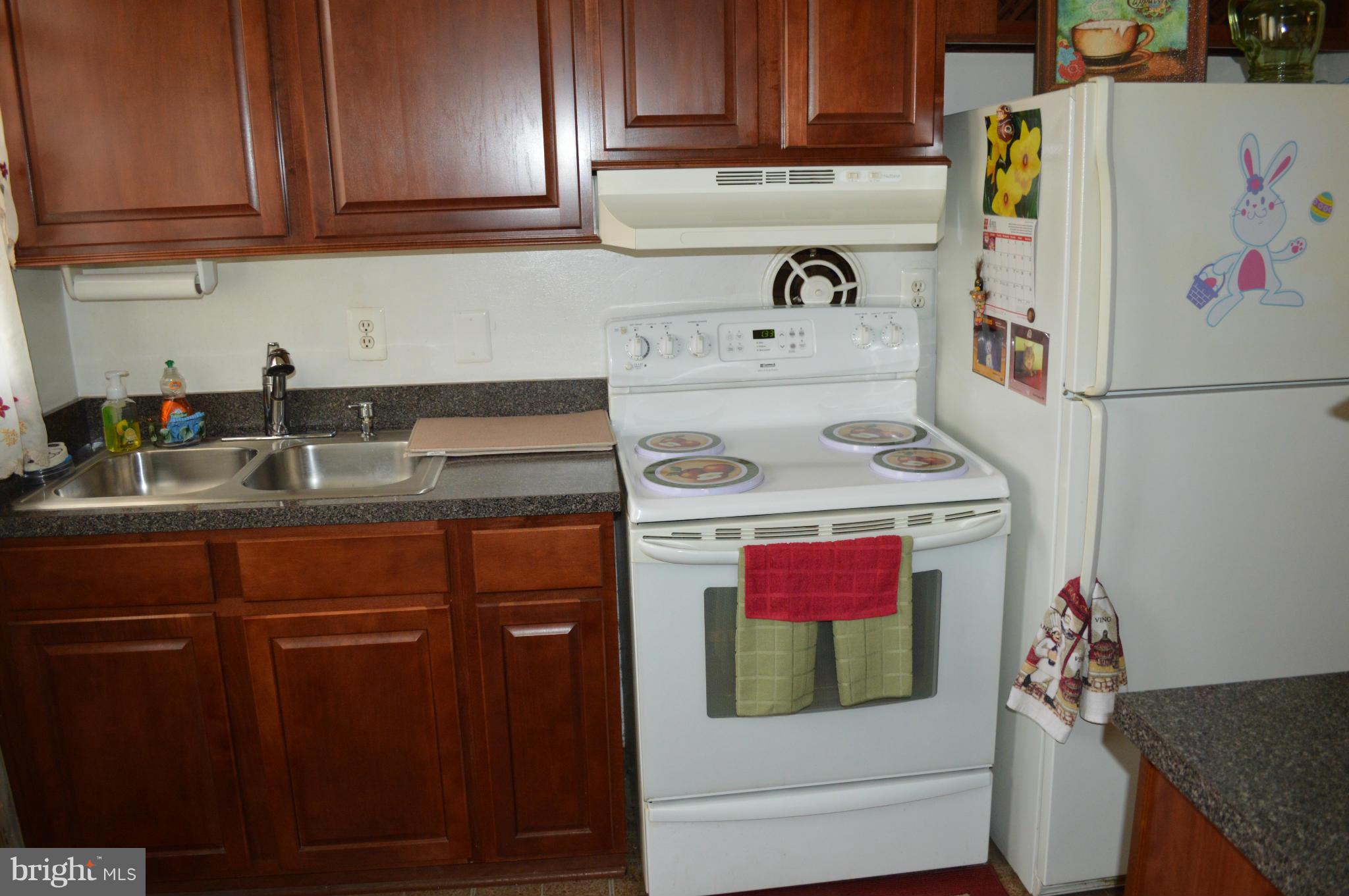 5100 Hagan Road Temple Hills, MD 20748 - Photo 7 of 12 Kitchen