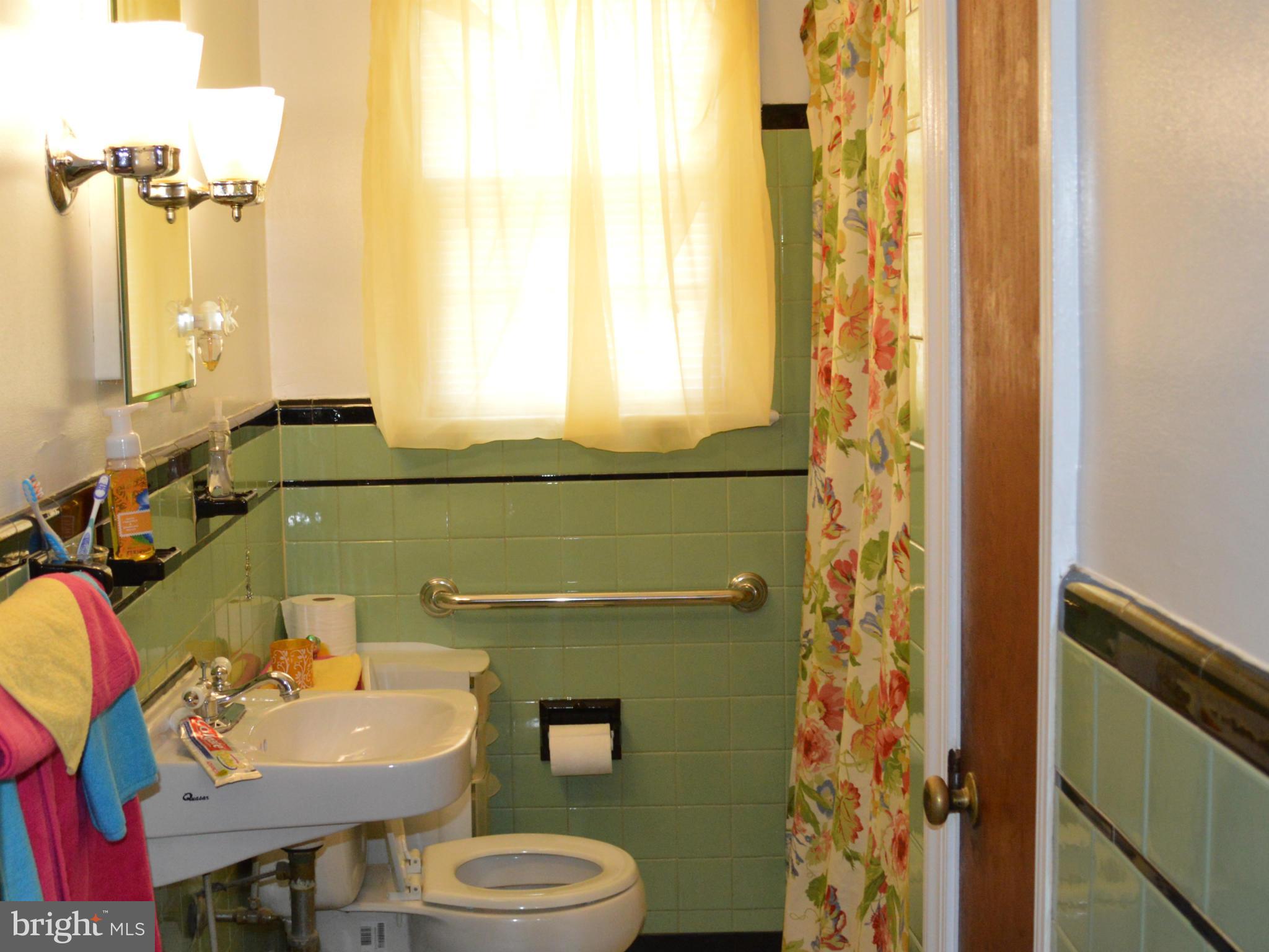 5100 Hagan Road Temple Hills, MD 20748 - Photo 8 of 12 Bath