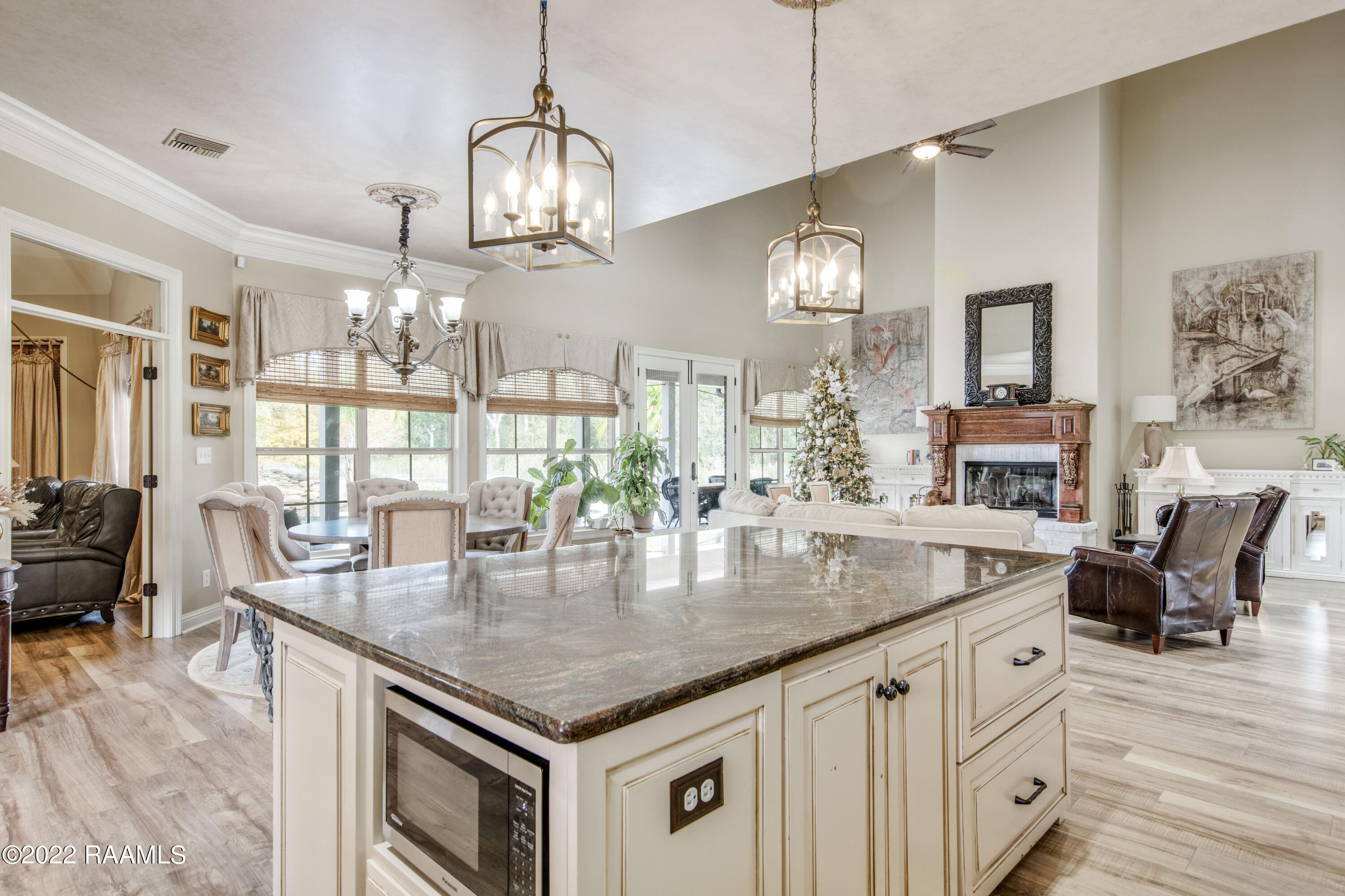 5208 Rip Van Winkle Road New Iberia, LA 70560 - Photo 15 of 49 Gallery Image 15