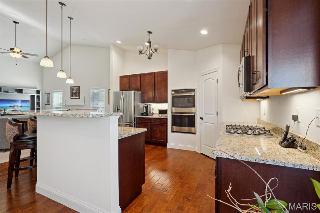 16202 Amber Vista Drive Ballwin, MO 63021 - Photo 5 of 21