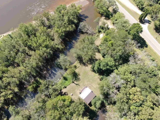 $155,000 | 19182 County Rd T Road, Blue River, WI 53518