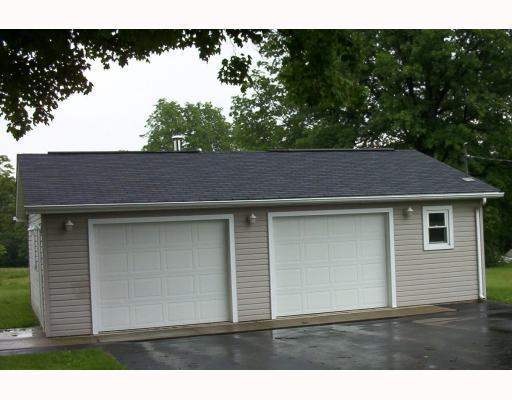 891 Rutledge Road Transfer, PA 16154 - Photo 2 of 15 Parking Lot/Garage. Black top drive