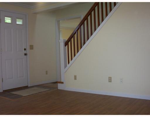 891 Rutledge Road Transfer, PA 16154 - Photo 8 of 15 Living Room.