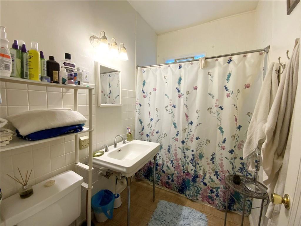 429 Delaware Avenue Rochester, PA 15074 - Photo 8 of 20 Gallery Image 8