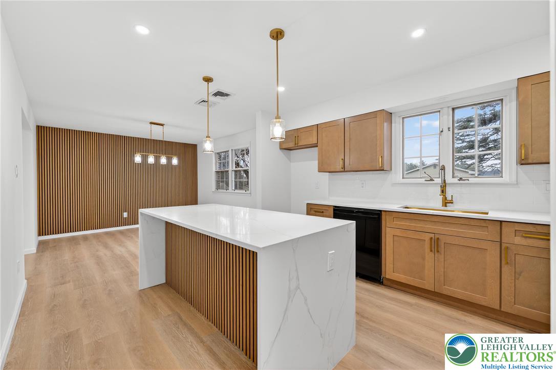 449 Elmhurst Avenue Bethlehem, PA 18017 - Photo 13 of 44