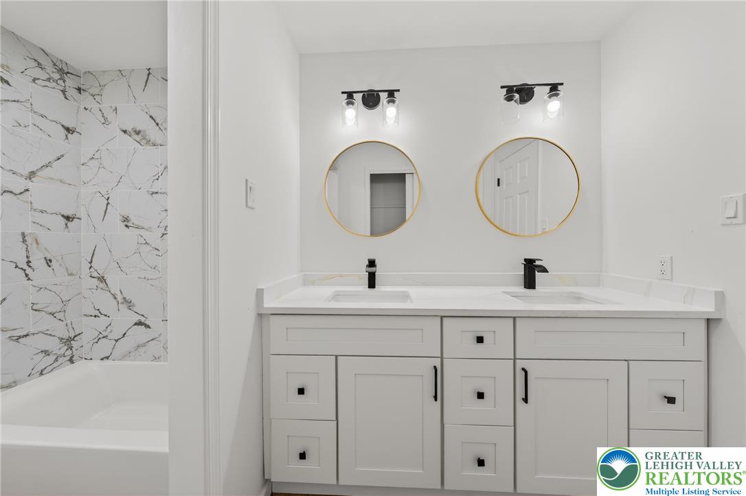 449 Elmhurst Avenue Bethlehem, PA 18017 - Photo 23 of 44