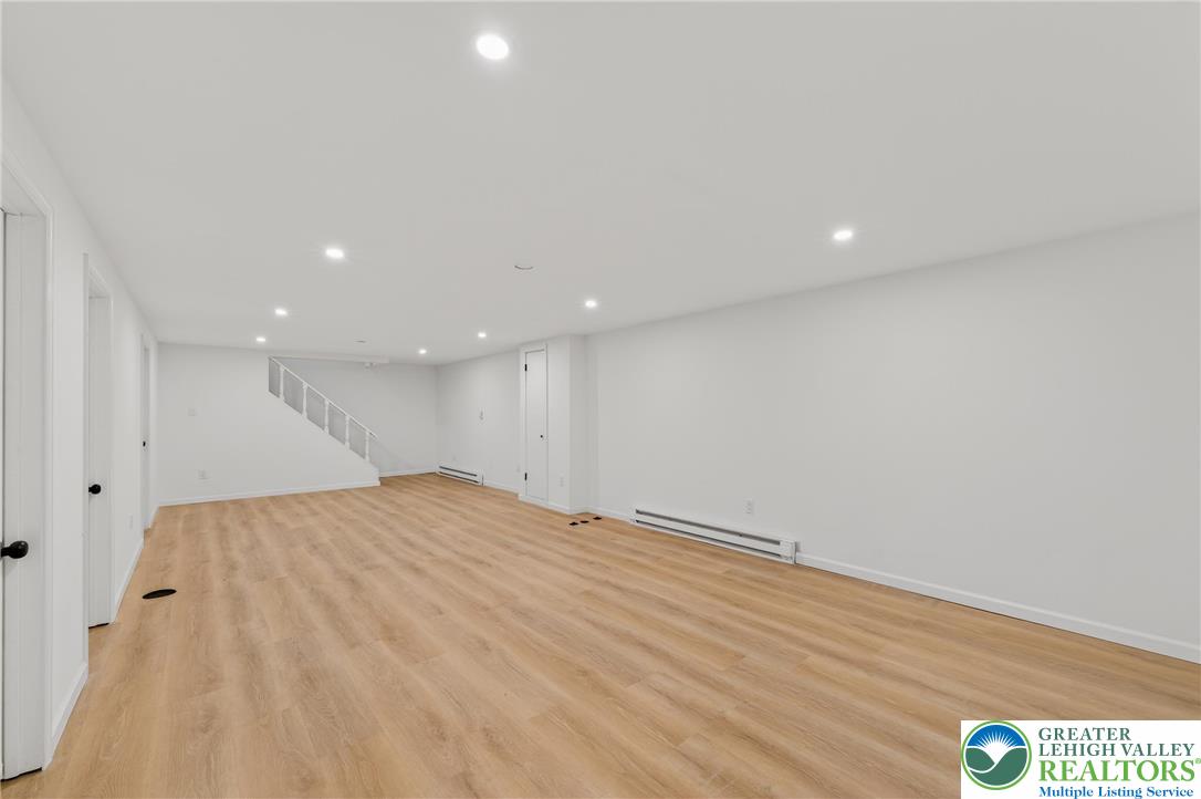 449 Elmhurst Avenue Bethlehem, PA 18017 - Photo 25 of 44