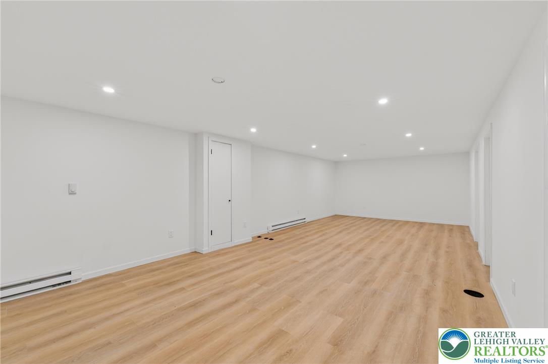 449 Elmhurst Avenue Bethlehem, PA 18017 - Photo 26 of 44