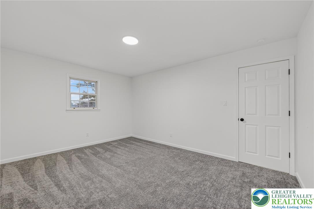 449 Elmhurst Avenue Bethlehem, PA 18017 - Photo 31 of 44