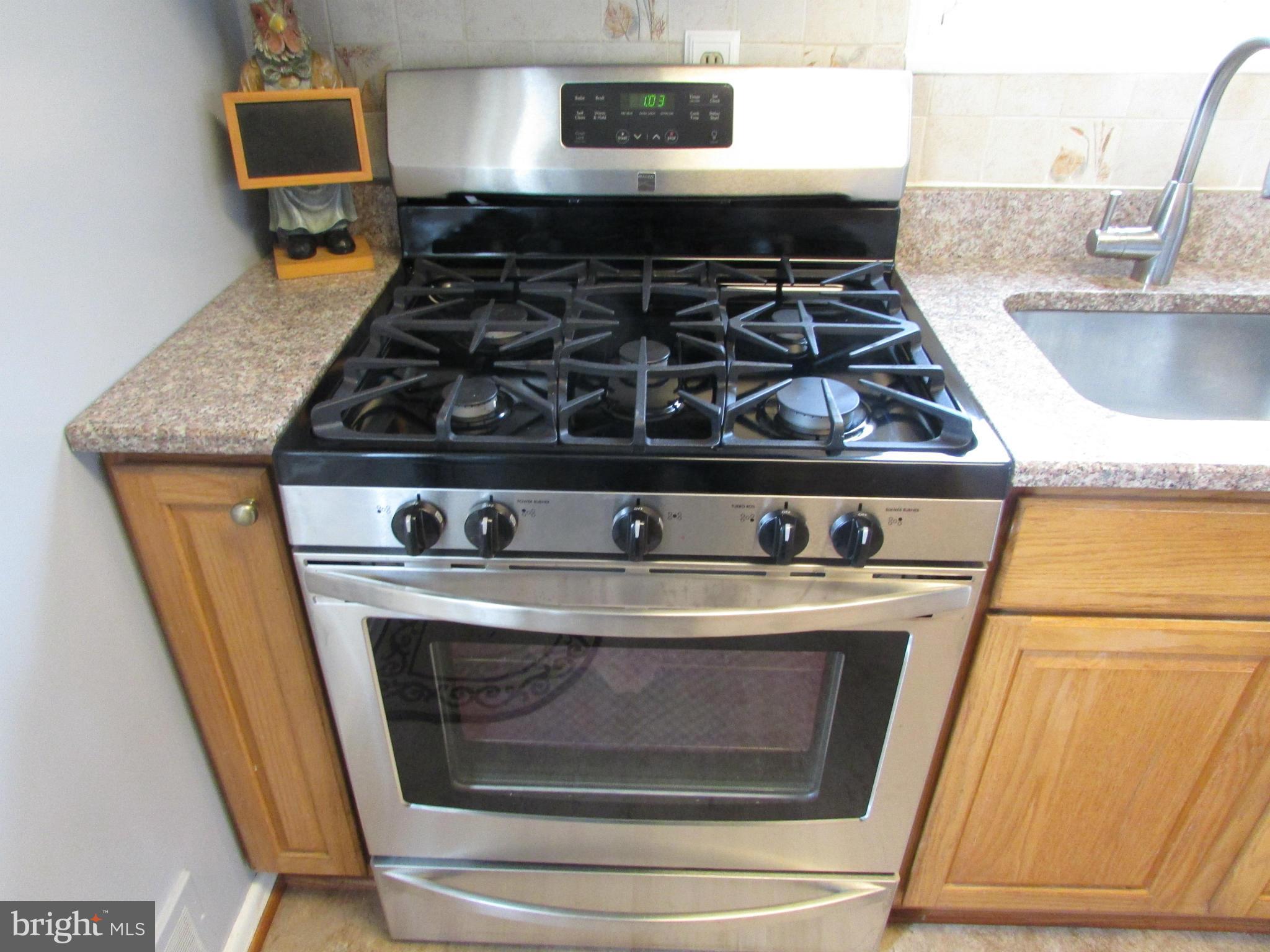 13308 Galvez Street Silver Spring, MD 20906 - Photo 12 of 28 Kitchen