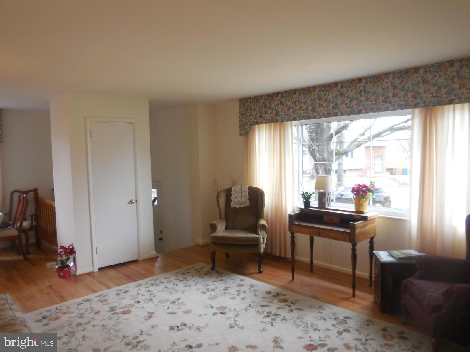 13308 Galvez Street Silver Spring, MD 20906 - Photo 18 of 28 Living Room