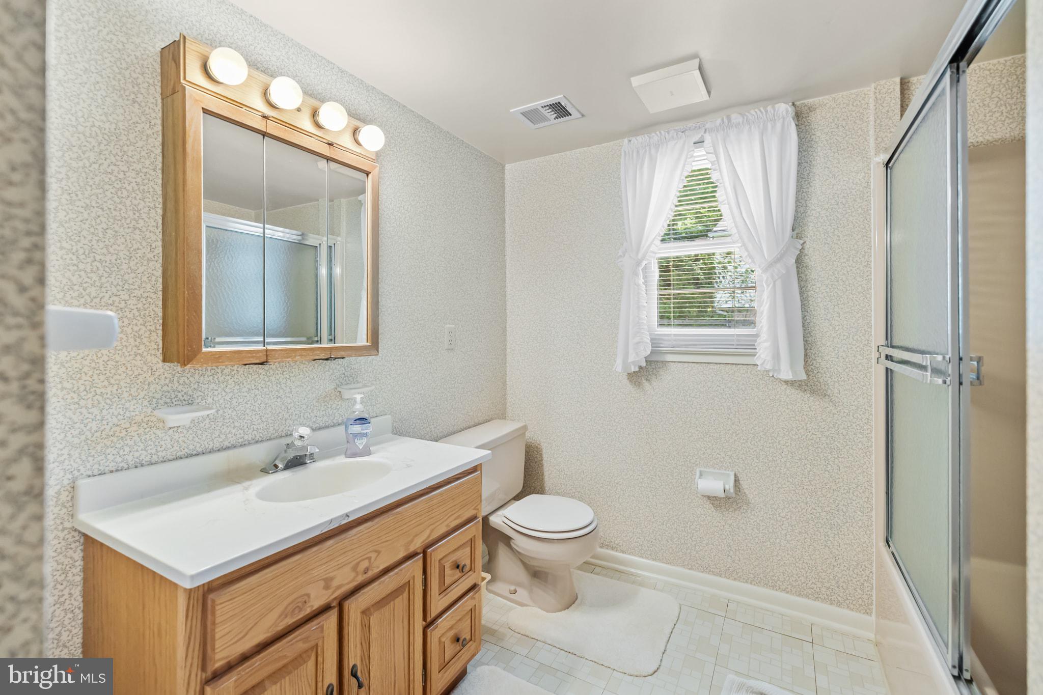 6914 Hadlow Drive Springfield, VA 22152 - Photo 33 of 44