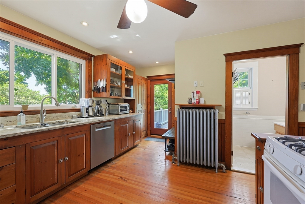 412 Neponset Street Canton, MA 02021 - Photo 15 of 39