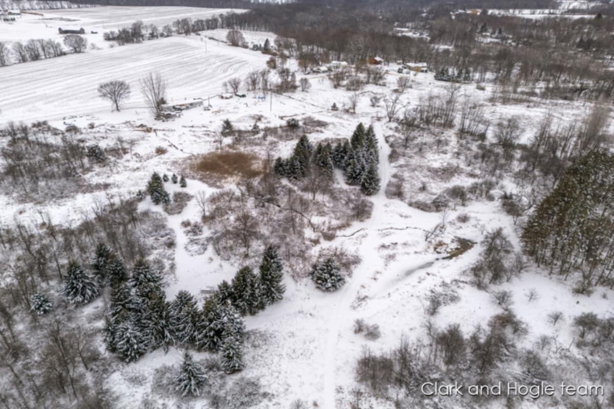 11670 Jessup Road Muir, MI 48860 - Photo 2 of 13 3823be80-6df8-4ab2-859d-042693bc3ba0