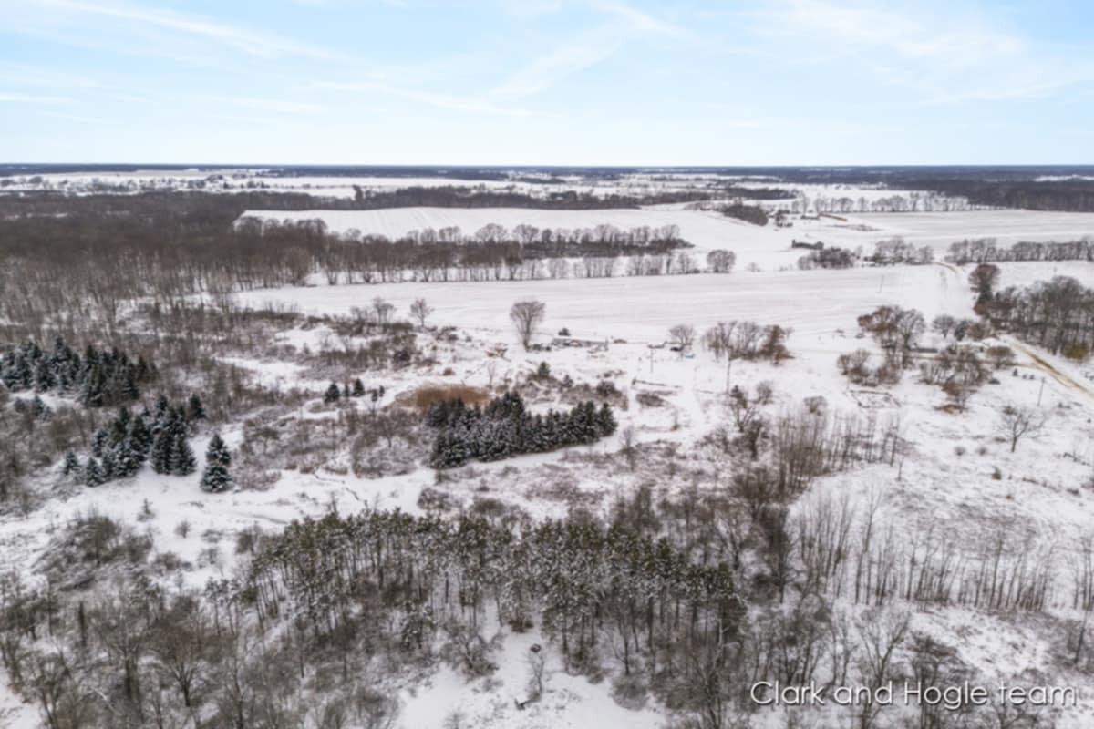 11670 Jessup Road Muir, MI 48860 - Photo 5 of 13 55d5de50-6f3c-4d89-b356-7c9632a69faf