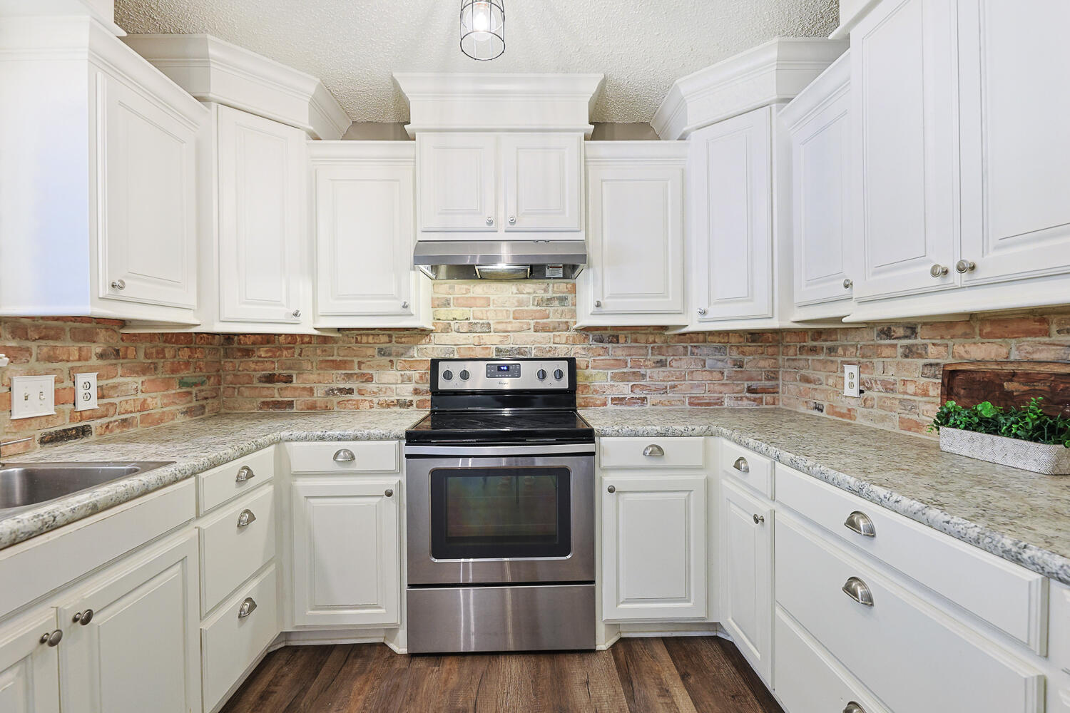5711 74th Street Lubbock, TX 79424 - Photo 25 of 53 Kitchen