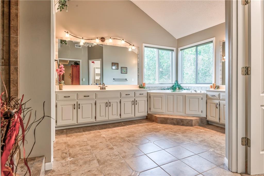 21600 South Lackman Road Spring Hill, KS 66083 - Photo 18 of 44