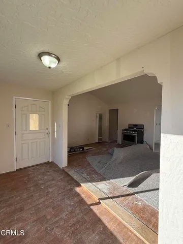 $700,000 | 175 East Lewis Street, Ventura, CA 93001