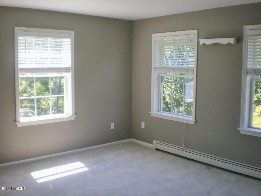 471 South Undermountain Road Sheffield, MA 01257 - Photo 8 of 17 8bedroom