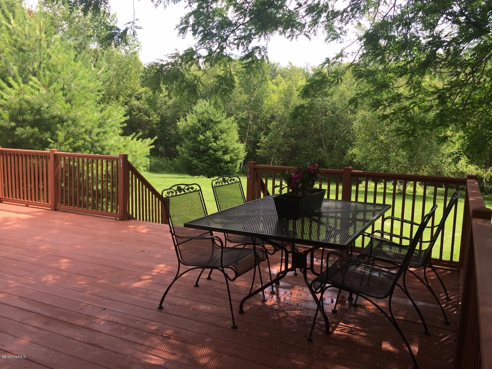 471 South Undermountain Road Sheffield, MA 01257 - Photo 9 of 17 9kinne
