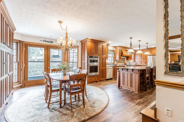 $750,000 | 10520 Wilmington Drive, Evansville, IN 47725